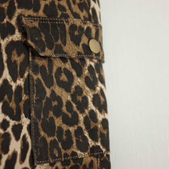 COPY - Ashley Mason leopard animal print skinny cargo pants size 25 - Picture 2 of 7